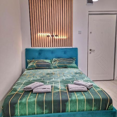 15. Little Studio Leilighet Bucureşti Eksteriør bilde